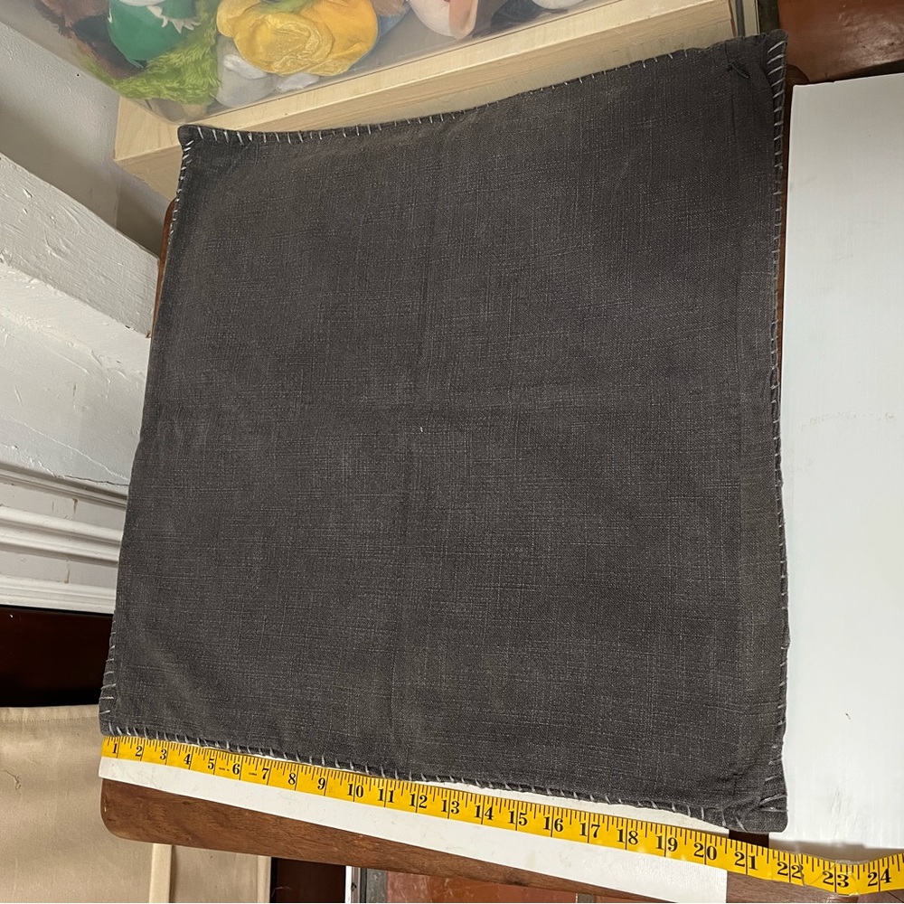 Pottery barn pillow case 22x22 - Picture 3 of 7